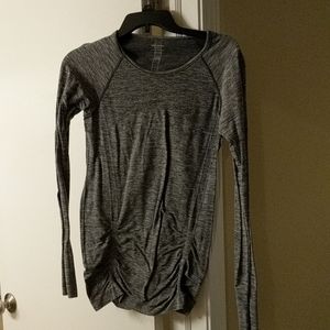 Vera Wang long sleeved shirt